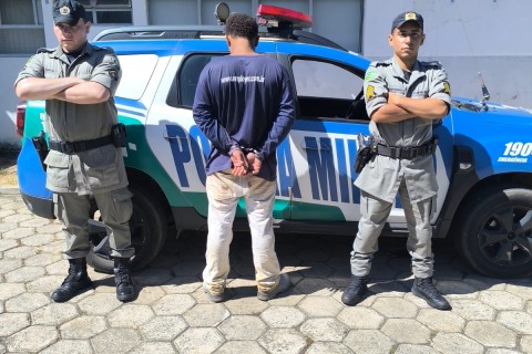CÁRCERE PRIVADO.